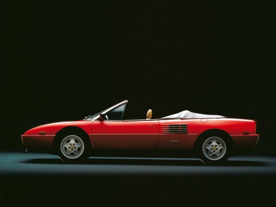  Ferrari Mondial T Cabriolet 1989 года  (фото 9 из 24)